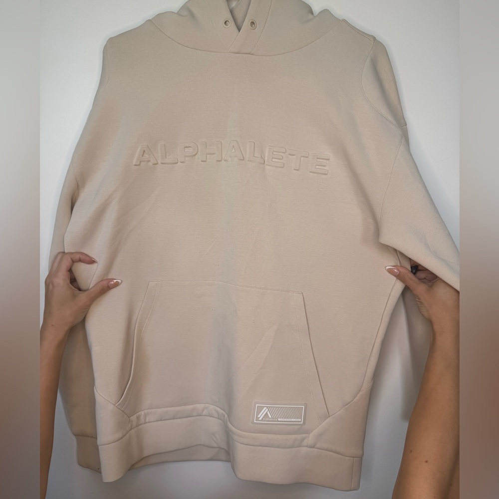Alphalete sweatshirt